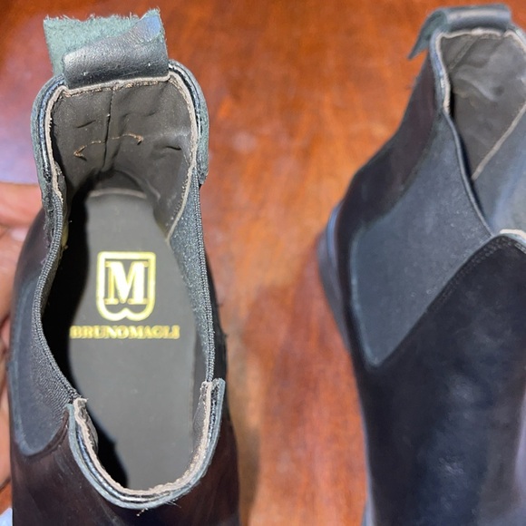 BRUNO MAGLI NEW ankle boot for guys, it’s new but damaged. It is a size 11, - Picture 7 of 9
